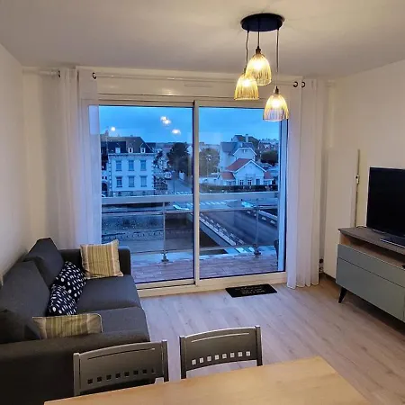 דירה Jolie Vue - Appt 2 Pieces - Vue Balcon Sud - 150m De La *