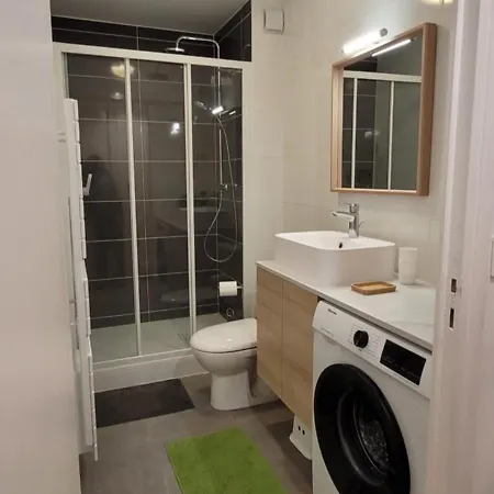 דירה Jolie Vue - Appt 2 Pieces - Vue Balcon Sud - 150m De La וימרה