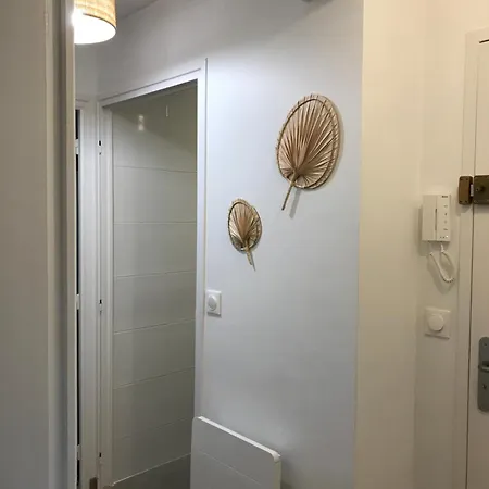 Jolie Vue - Appt 2 Pieces - Vue Balcon Sud - 150m De La דירה