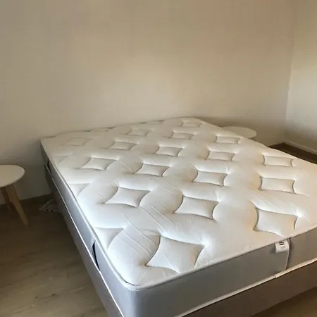 דירה Jolie Vue - Appt 2 Pieces - Vue Balcon Sud - 150m De La *
